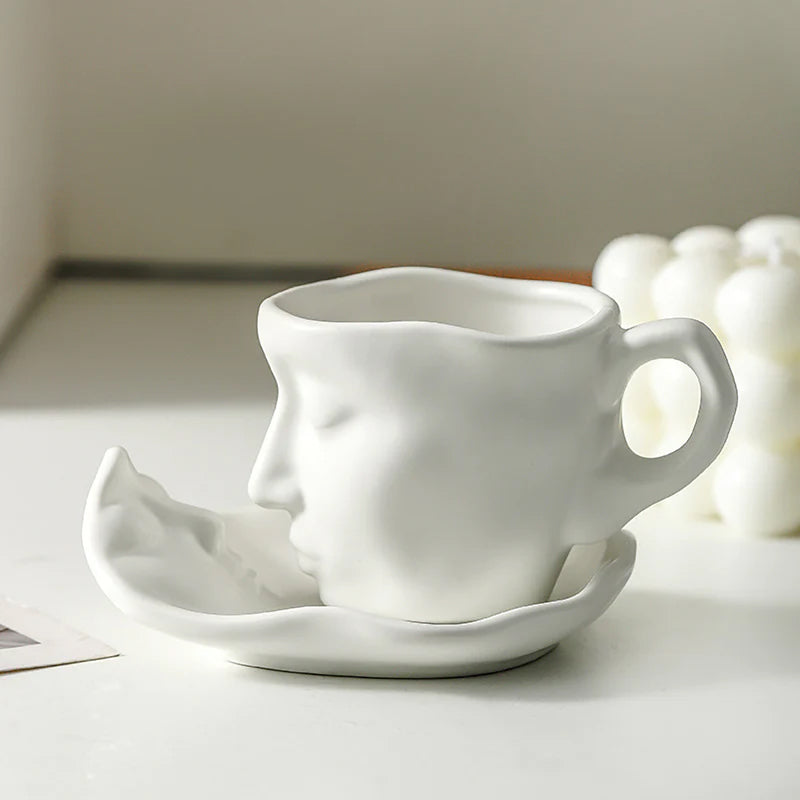 Metall Berøre ansiktet Kreativ keramisk Kiss kaffekrus