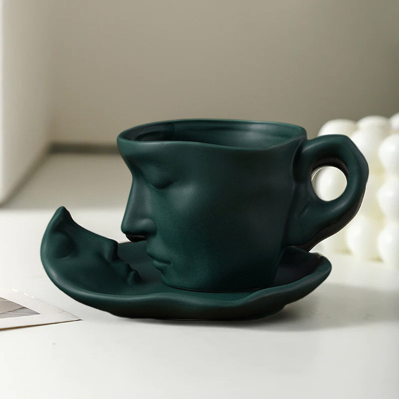 Metall Berøre ansiktet Kreativ keramisk Kiss kaffekrus