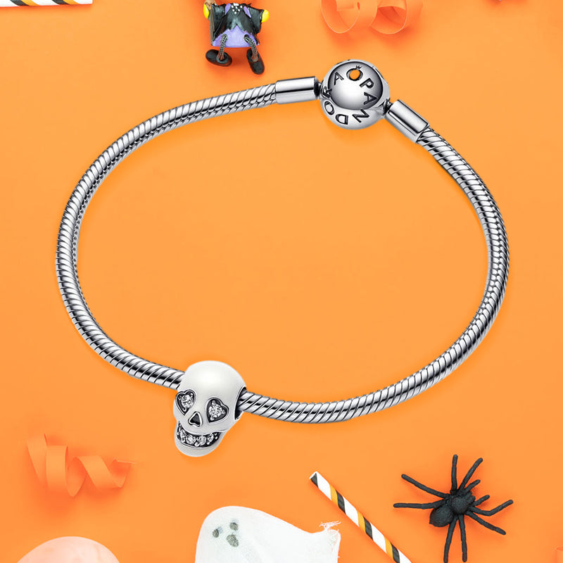Glimrende Glitrende Skull Charm