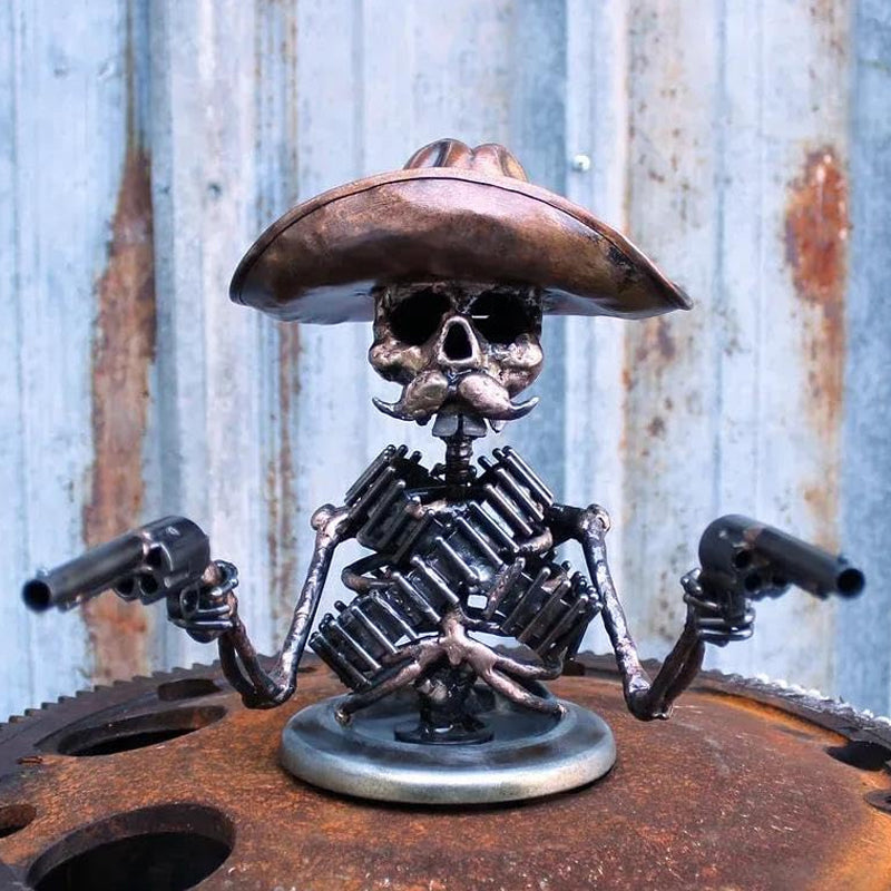 Cowboy Skull Gunslinger Hette Ornament