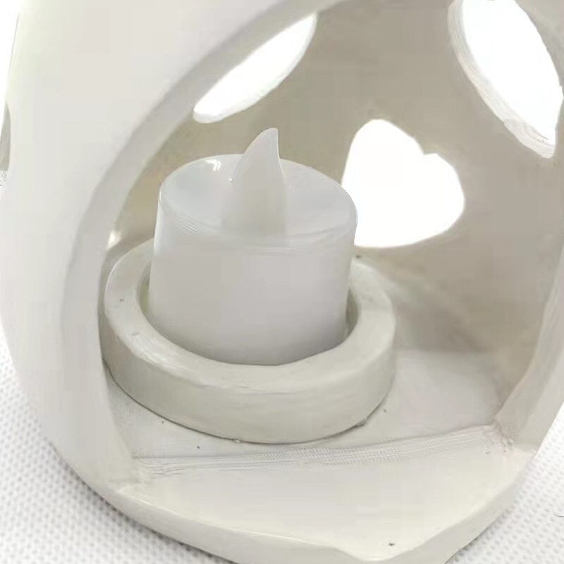 Resin lysestake statue