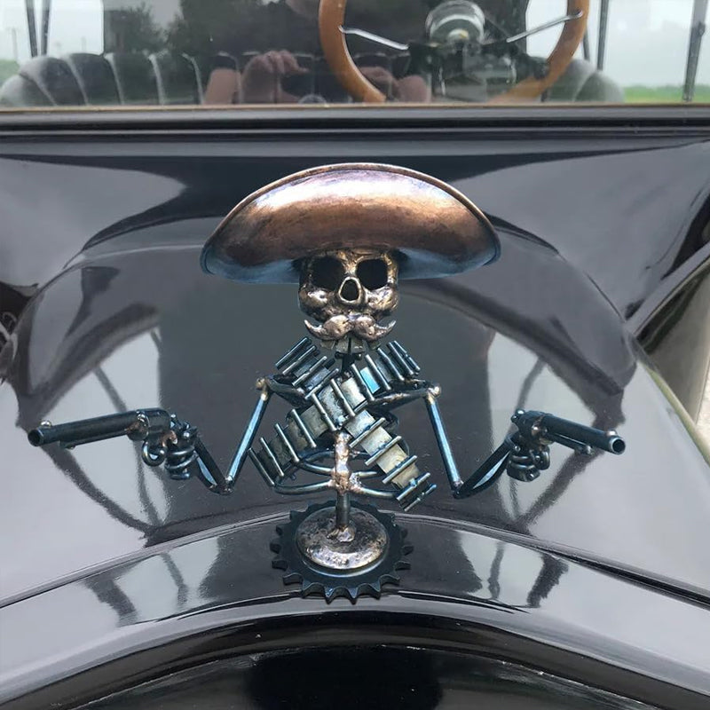 Cowboy Skull Gunslinger Hette Ornament