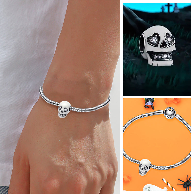 Glimrende Glitrende Skull Charm